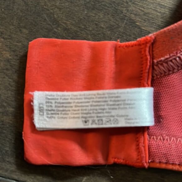 Chantelle High Impact Sports Bra Sz-42D - Picture 8 of 9